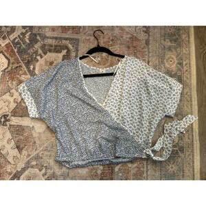 Paper Crane Dainty Floral Chiffon Blue White Side Tie Top, Sz Medium